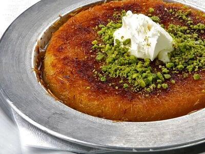  طرز تهیه کنافه با شربت زعفران؛ دسر ترکی خوش‌طعم برای مهمانی‌ها
