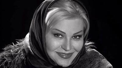  استایل خاص و متفاوت اکرم محمدی و دخترش / ماشالا انگار دختر 20 ساله است