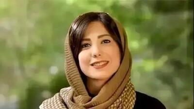  فیلم / شعرخوانی دلنشین و شنیدنی باران نیکراه از اشعار حضرت حافظ/ دوش از مسجد سوی می خانه آمد پیرماه...