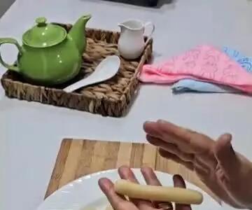  طرز تهیه شیرینی بامیه با آرد و آب؛ ساده، خوشمزه و بدون نیاز به فر