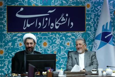  دیدار رئیس دانشگاه آزاد اسلامی با حجت الاسلام رستمی