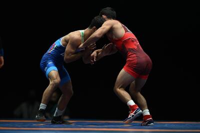  اسماعیلی چراغ اول را روشن کرد