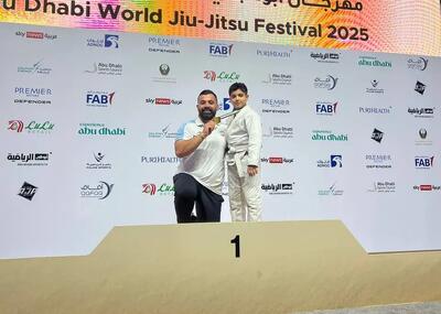  برق طلای جهانی جوجیتسو روی سینه امیرارسلان انوری