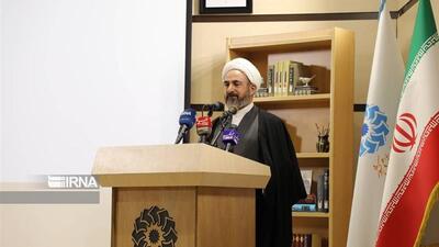  امام جمعه ایلام: کتابخانه سنگر پایدار فرهنگ در برابر تهاجم نرم دشمن است