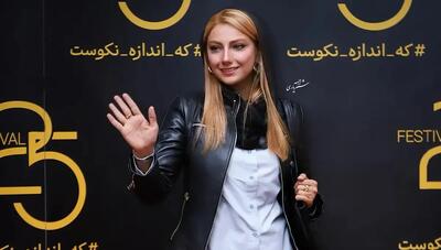  تیپ متفاوت «محیا دهقانی» در جشنواره ۲۵؛ ترکیب کت چرم بایکر و شلوار واید! (عکس)