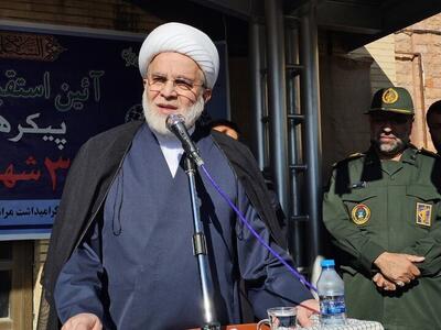  شهدا نماد ایثار، مجاهدت و آزادگی هستند