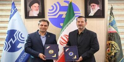  امضای تفاهم‌نامه توسعه فیبرنوری میان شرکت مخابرات و ارتش