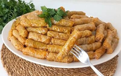  طرز تهیه دلمه برگ کلم بدون وار رفتن و شل شدن