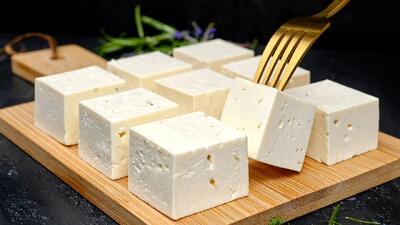  طرز تهیه ’پنیر سفید’ خانگی با آب سیب در ۵ دقیقه !