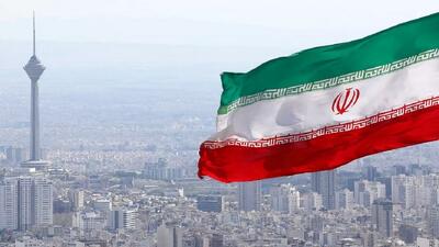  مردم ایران دربرابر حمله زیر پرچم شان متحد شدند