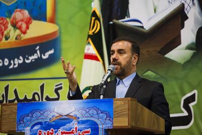  استاندار فارس: تکامل انسان از مسیر تمسک به قرآن و عترت می‌گذرد