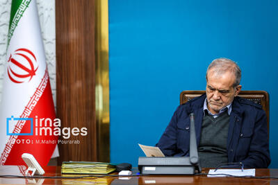  تقدیر رئیس‌جمهور از دبیر شورای انقلاب فرهنگی در حمایت از جوانی جمعیت