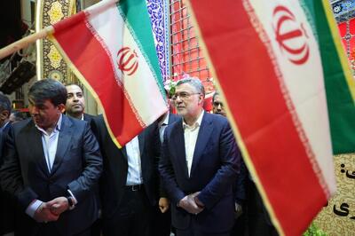  وزیر بهداشت وارد کرمان شد / ادای احترام به شهدا، نخستین برنامه سفر دو روزه ظفرقندی