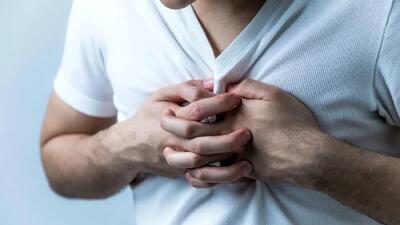  دلایل شگفت انگیز درد قفسه سینه + از وحشت زدگی تا حمله قلبی