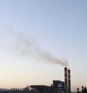  بی توجهی نیروگاه توس مشهد به اخطار‌های زیستی‌محیطی برای کاهش مازوت‌سوزی