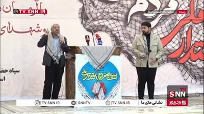 اجرای مشترک آهنگران و بهاری در جمع بسیجیان/ «هر یه موشک کشورِ علی یعنی یه شمشیر ذوالفقار»