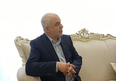  اوحدی: خدمت به خانواده شهدا، توفیق و وظیفه ماست - تسنیم