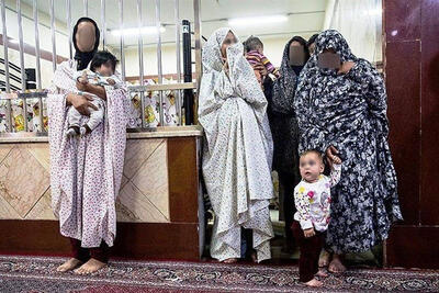  زنانه شدن فقر با مادران در زندان!