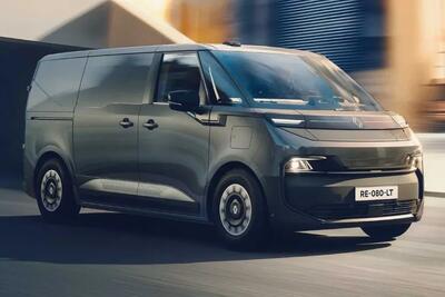  معرفی رنو ترافیک E-Tech