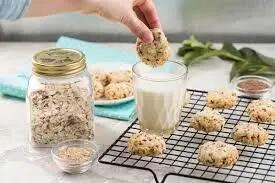  طرز تهیه کلوچه خرمایی با ماست!