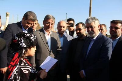  وزیر فرهنگ وارد لرستان شد