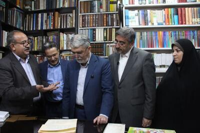  کتاب‌گردی وزیر ارشاد در «خایدالو»