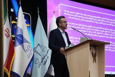  آموزش حقوق و مسئولیت‌های اجتماعی در دانشگاه‌ها ضروری است