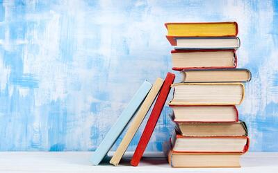  چه کتابی را به چه کسی هدیه بدهیم؟