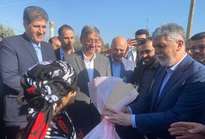  وزیر فرهنگ و ارشاد اسلامی وارد لرستان شد