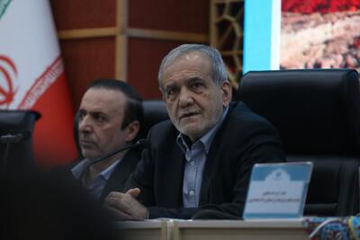  پزشکیان: اصلاح فرهنگ خدمتگزاری و نگاه بلندمدت در توسعه ضرورت دارد