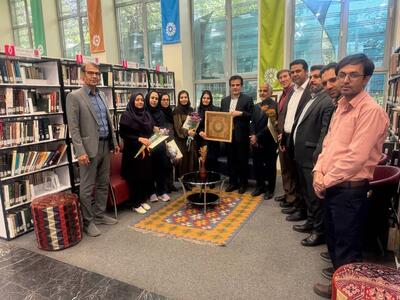  فرماندارشیراز: کتاب چراغ دانایی و زیربنای توسعه انسانی است