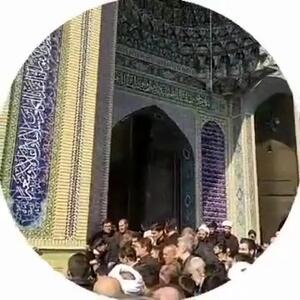  روضه خوانی کاظم صدیقی بر مزار پسرش + ویدئو