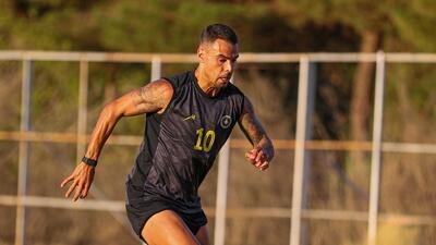  پرونده شکایت از آلوز بر روی میز فیفا