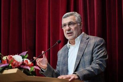  وزیر بهداشت: برای تامین دارو، کشت کنترل‌شده تریاک ضروری است