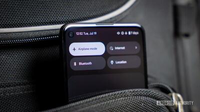  گوگل قابلیت همگام‌سازی «حالت هواپیما» را بین گوشی‌های اندروید و ساعت‌های هوشمند ارائه می‌دهد