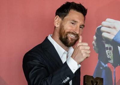  اشک لیونل مسی در آمد: به بارسا برمی‌گردم