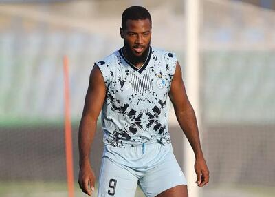  مهاجم استقلال با پرواز 36 ساعته در تهران!