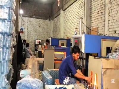  مراحل دیدنی تولید بطری های آب معدنی و پر کردن و بسته بندی آنها در پاکستان