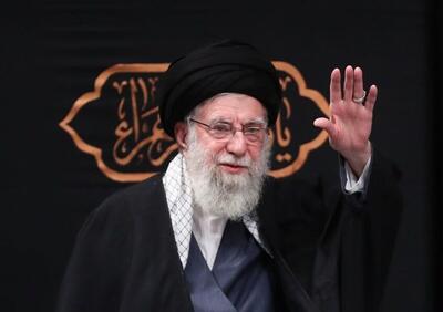  مراسم عزادارای ایام شهادت حضرت زهرا(س) با حضور مقام معظم رهبری (عکس)