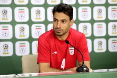  ژست شجاع خلیل‌زاده در هواپیما با ساعت ٣ میلیارد تومانی