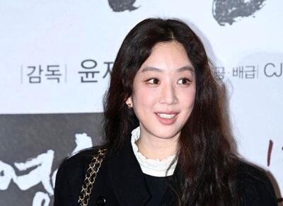  نگاه روز |بهترین سریال جذاب کره‌ای با بازی ملکه «جونگ ریو وون»/تابۀ عشق؛ دادگاه جادوگر و ... 🌟 عکس امروز 1404