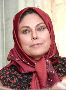  نگاه روز |چهره و استایل جدید مهرانه مهین ترابی در 67 سالگی 🌟