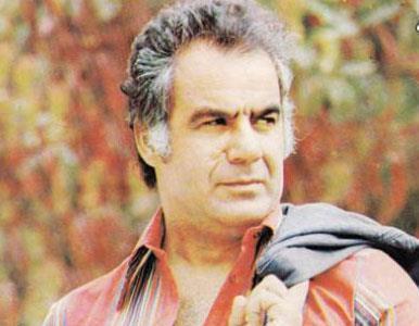  تاریخ امروز چهره‌ها | تصویری از ناصر ملک مطیعی و ایرج قادری در نمایی از فیلم نقره داغ؛ سال 1350