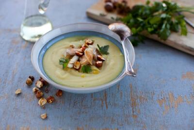  طرز تهیه و خواص سوپ فندق مقوی و خوشمزه
