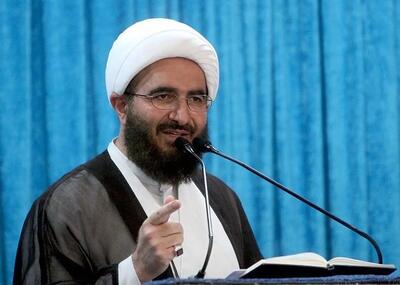  امام جمعه تهران: «بی‌عفتی و بی‌حیایی» راه شیاطین برای متزلزل کردن خانواده‌است/ برای رفع خشکسالی باید دعا کنیم