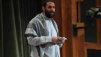  مدیر شبکه قرآن: برخی روحانیان و مداحان به دلیل پرونده‌های قضایی امنیتی شخصی، خودشان به تلویزیون نمی‌آیند+فیلم