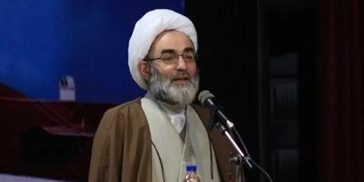  امام جمعه رشت: آمریکا می خواهد دولت ونزوئلا را به بهانه مبارزه با قاچاق سرنگون کند