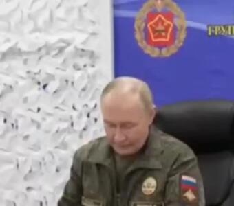  تصاویری معنادار از پوتین/ رئیس جمهور روسیه لباس رزم بر تن کرد!+ فیلم