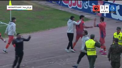  ببینید؛ گل اول پادیاب به استقلال با شوت استثنایی فریبرز یوسفی دقیقه 10