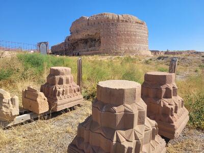 دو شهر باستانی و قدیمی‌ترین دانشگاه شمال غرب ایران  در تهدید بی‌پولی، حفاری غیرمجاز و تعرض